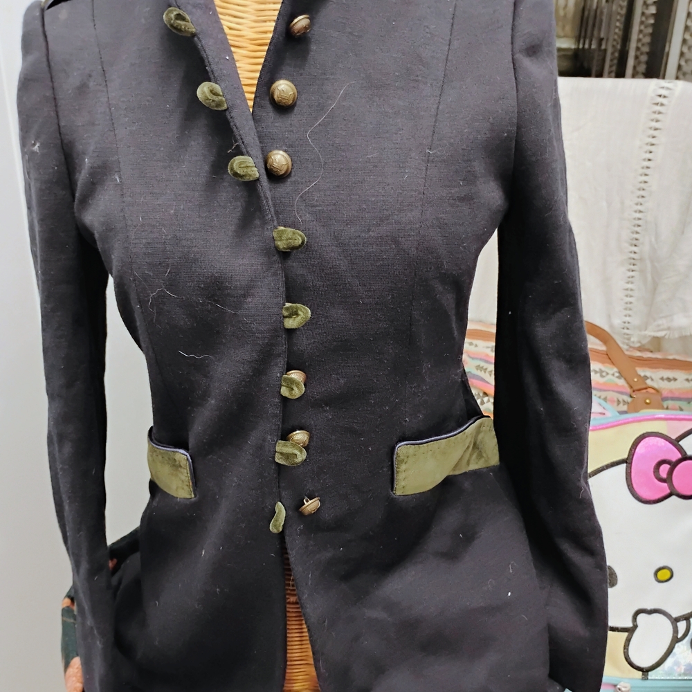 Green Military-Inspired Blazer with Stand-Up Collar